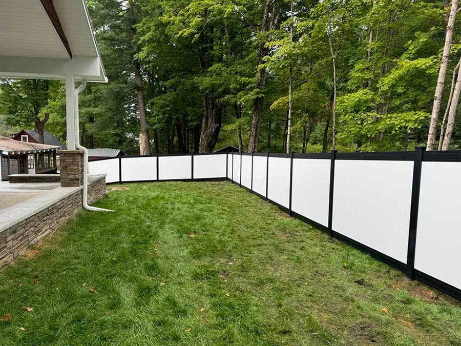 A Designer Fence Installation in Otter Lake